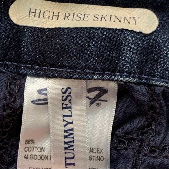 Seven7 Jeans High Rise Skinny Tummyless Distressed Jeans Size 4 - Picture 6 of 12